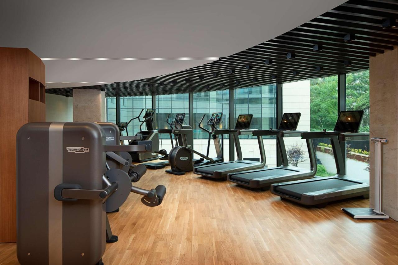 하얏트 리젠시 소피아 외부 사진 The gym at the hotel